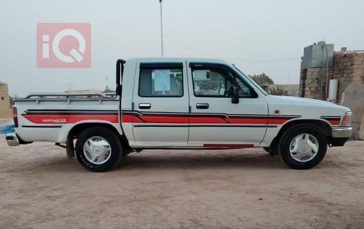 تويوتا هايلوكس